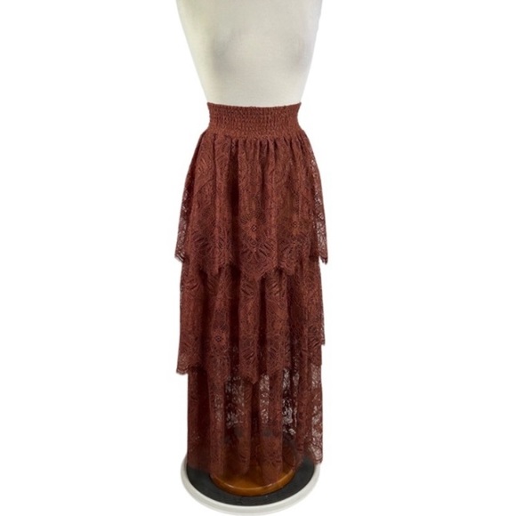 COPY - Lace Tiered Maxi Skirt - Picture 4 of 8